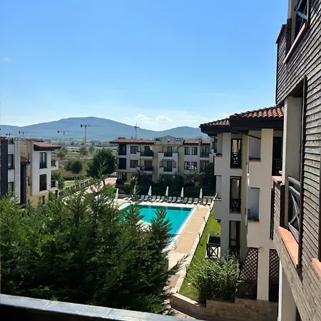 Διαμέρισμα Beachside - 100 Meters From The Sea Τσερνομόρετς