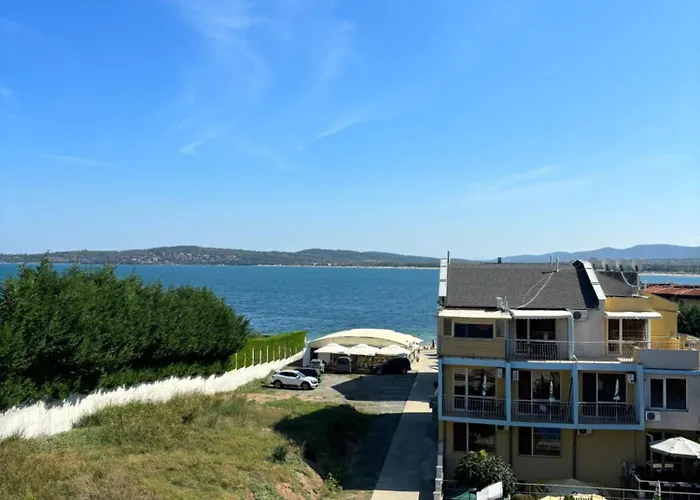 Beachside - 100 Meters From The Sea