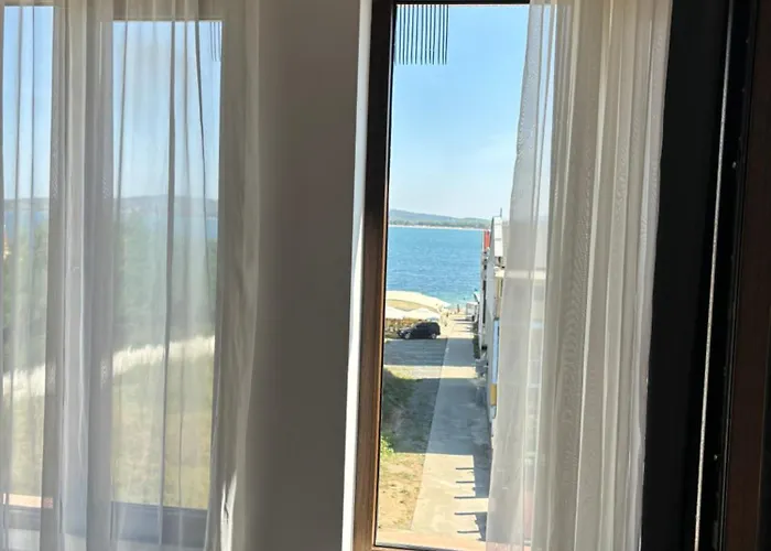 Beachside - 100 Meters From The Sea Τσερνομόρετς