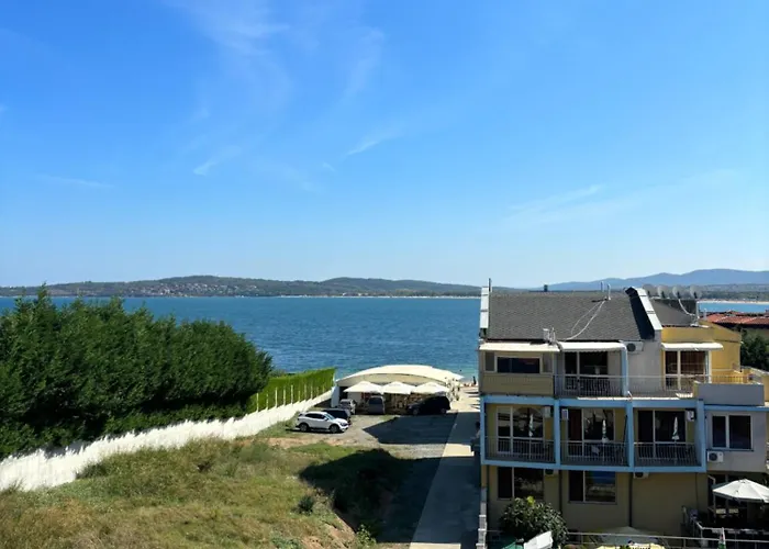 Beachside - 100 Meters From The Sea *